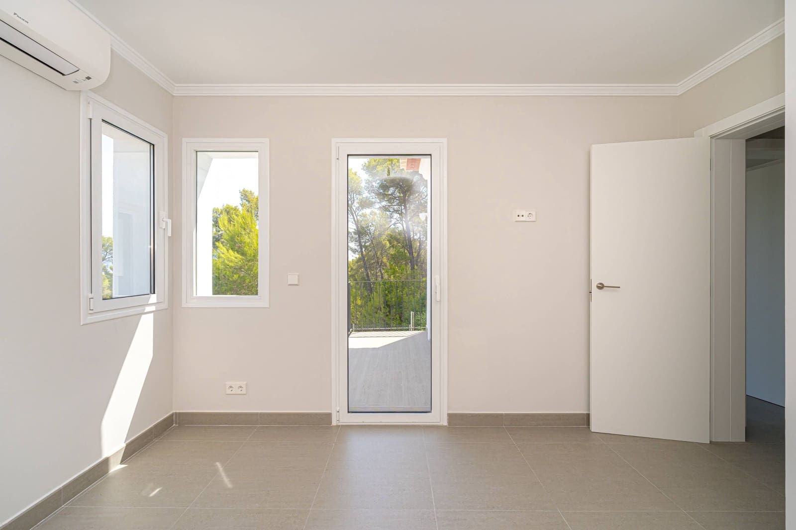 5 Zimmer Villa zu verkaufen in Javea / Xabia mit Pool Garage - 1.950.000 € (Ref: 8154973)