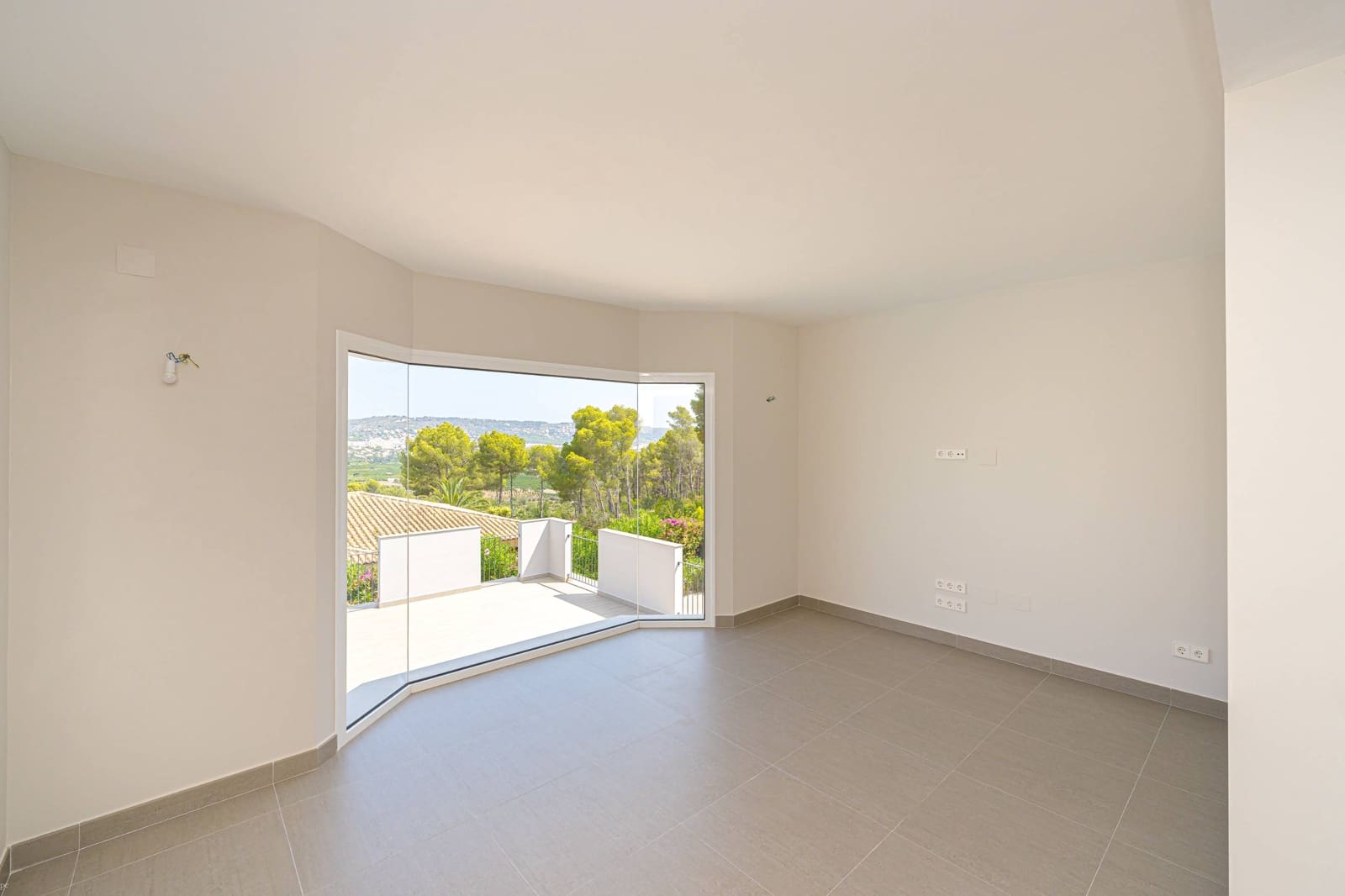 5 Zimmer Villa zu verkaufen in Javea / Xabia mit Pool Garage - 1.950.000 € (Ref: 8154973)