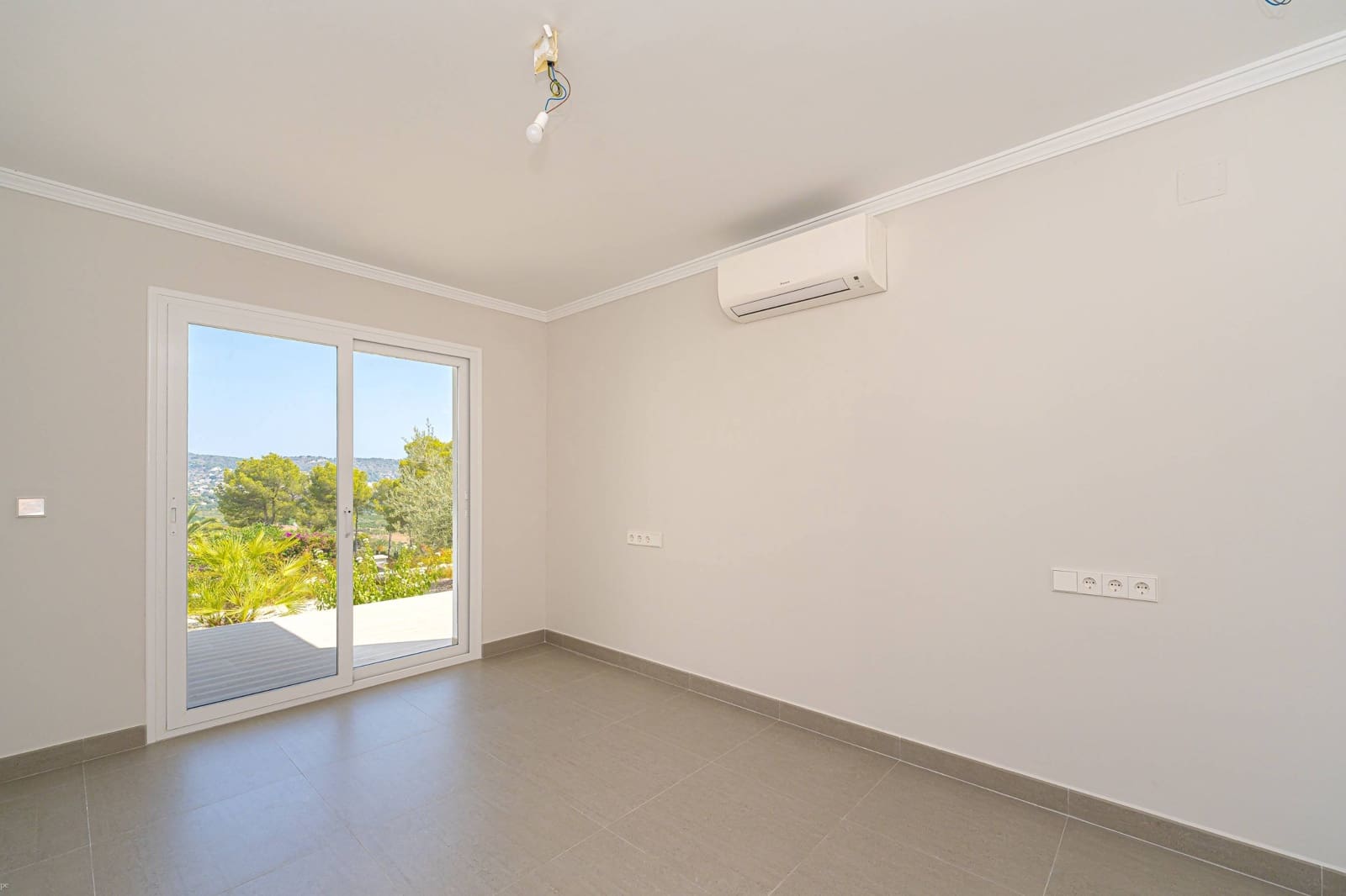 5 Zimmer Villa zu verkaufen in Javea / Xabia mit Pool Garage - 1.950.000 € (Ref: 8154973)