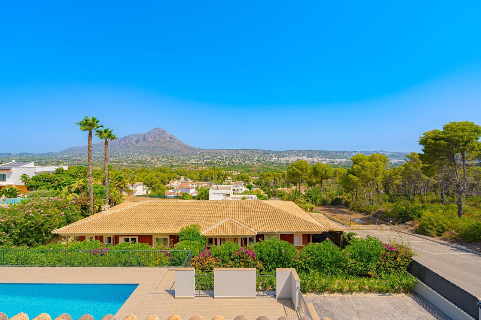5 Zimmer Villa zu verkaufen in Javea / Xabia mit Pool Garage - 1.950.000 € (Ref: 8154973)