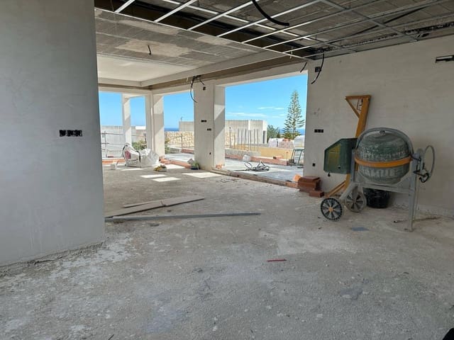 3 soverom Villa til salgs i Moraira, Teulada-Moraira med svømmebasseng garasje - € 2 250 000 (Ref: 8162220)