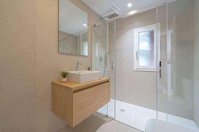 5 sypialnia Willa na sprzedaż w Altea z basenem garażem - 1 148 861 € (Ref: 8167263)