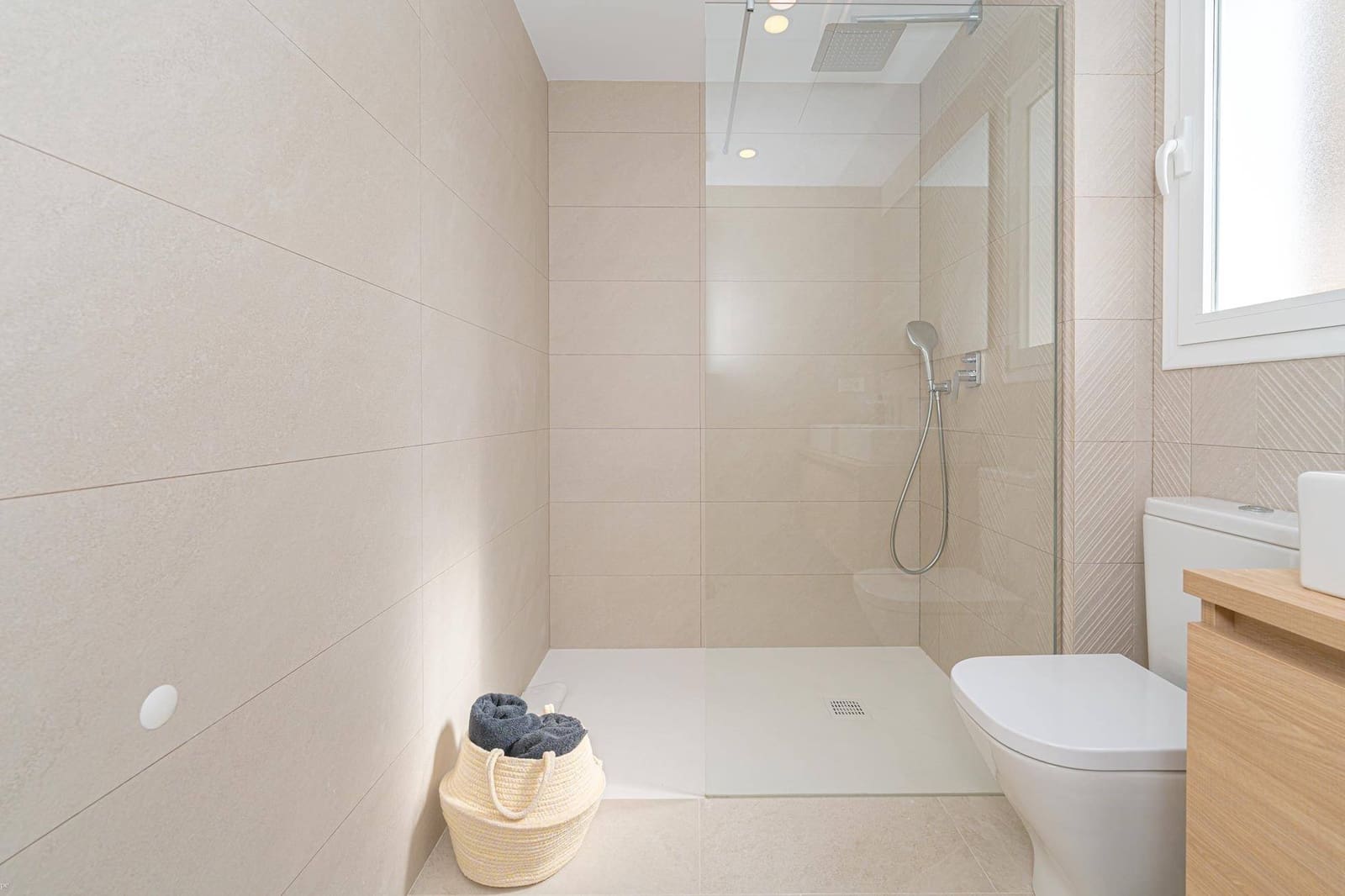 5 bedroom Villa for sale in Altea with pool garage - € 1,148,861 (Ref: 8167263)