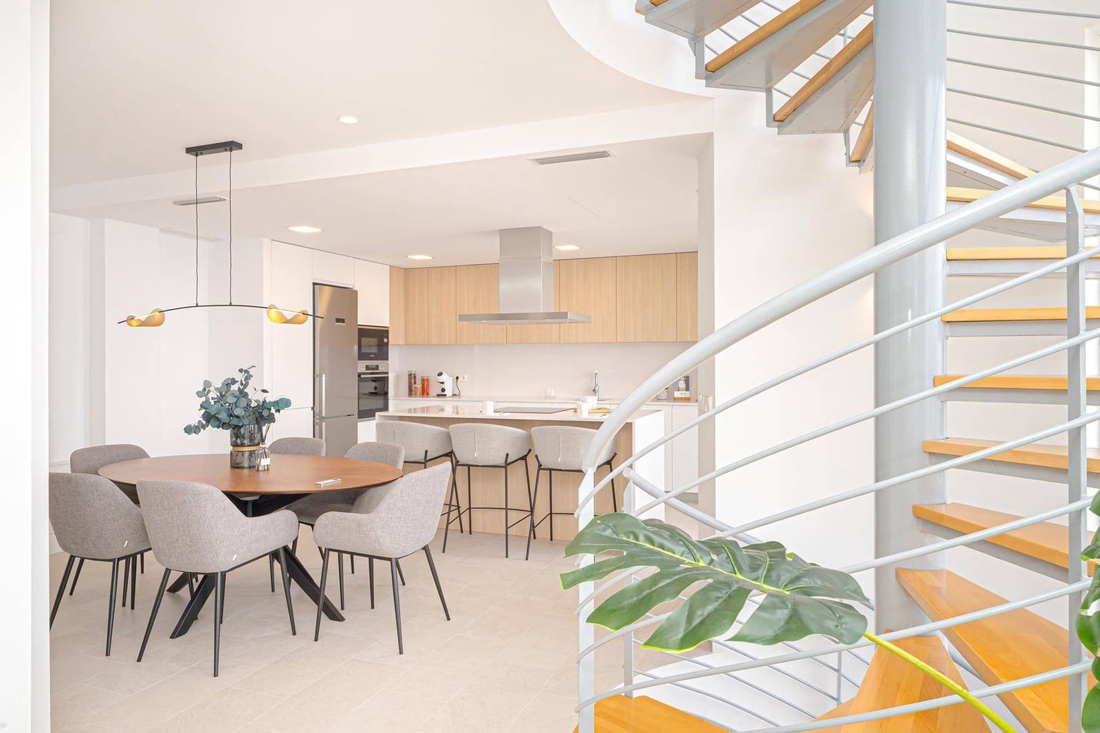 5 bedroom Villa for sale in Altea with pool garage - € 1,148,861 (Ref: 8167263)