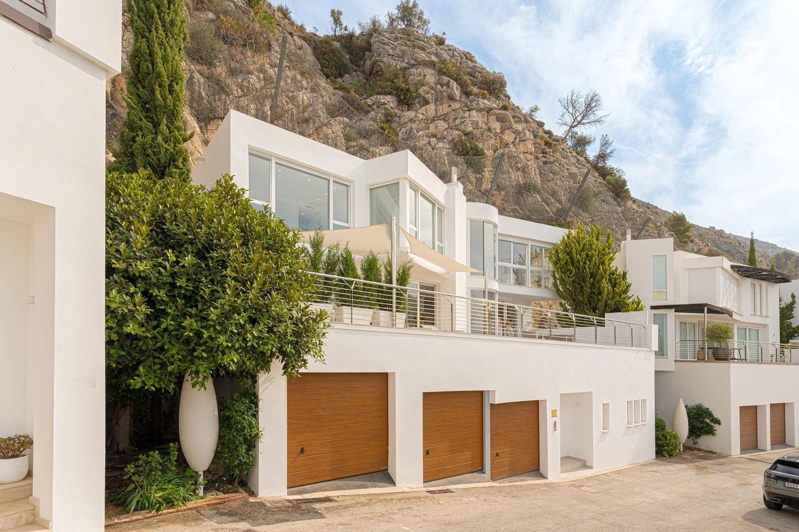 5 bedroom Villa for sale in Altea with pool garage - € 1,148,861 (Ref: 8167263)