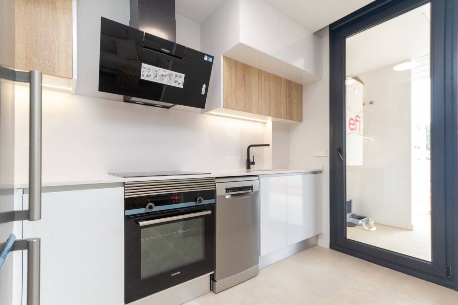 Apartamento de 2 habitaciones en Dénia en venta con piscina - 245.000 € (Ref: 8300738)