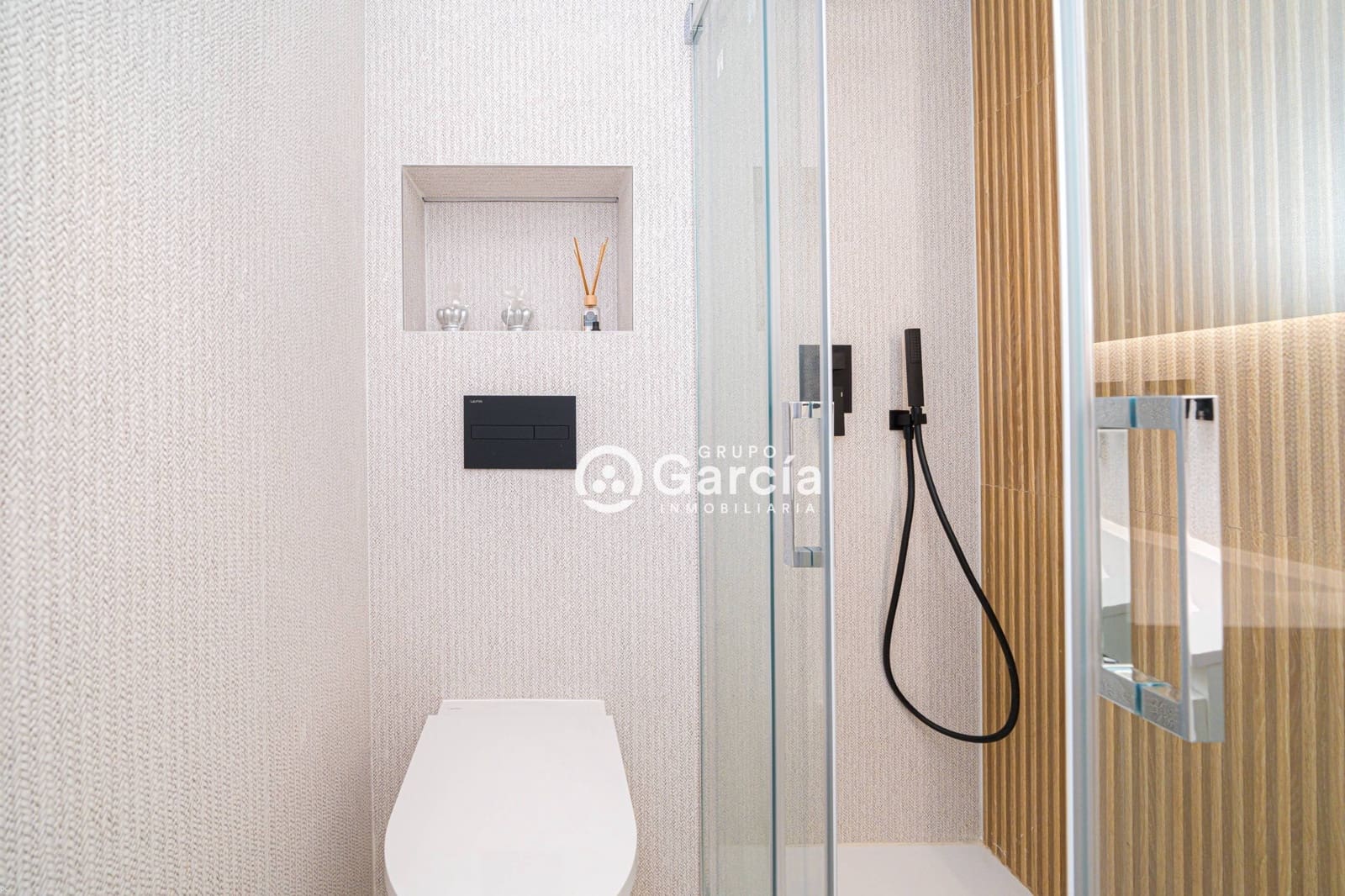 Apartamento de 2 habitaciones en Dénia en venta con piscina - 245.000 € (Ref: 8300738)