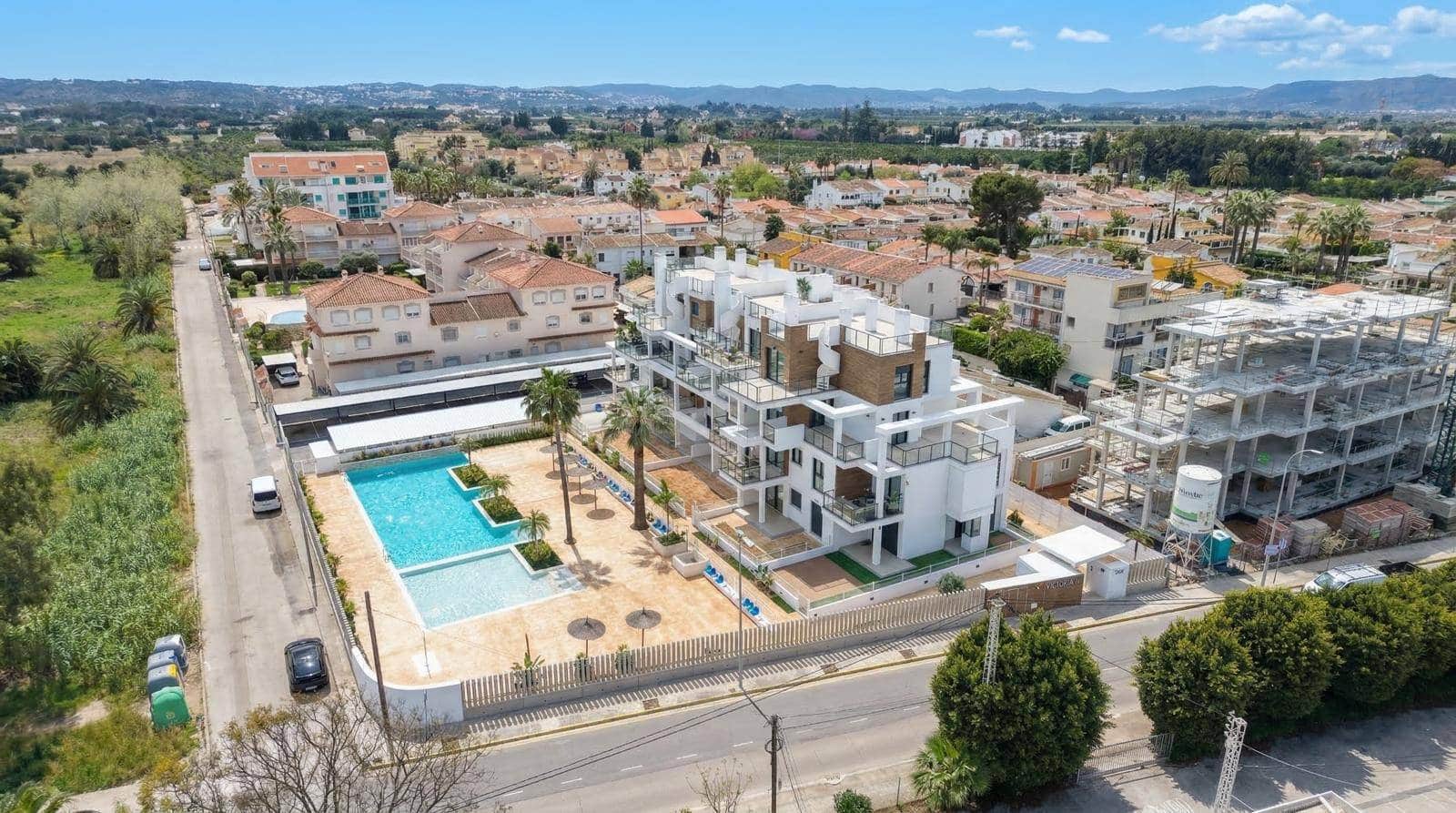 2 slaapkamer Appartement te koop in Denia met zwembad garage - € 449.000 (Ref: 8300738)