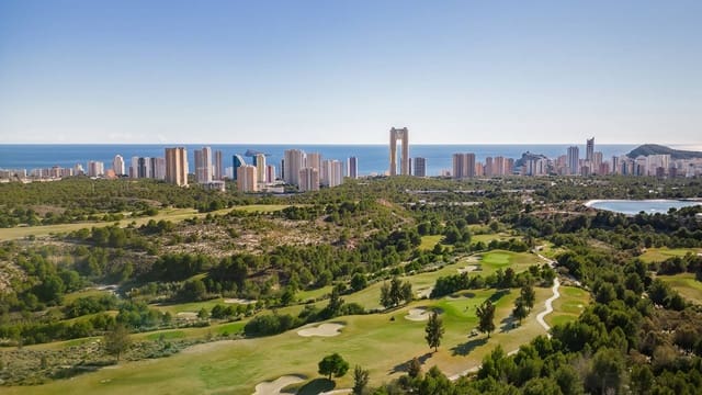 3 soveværelse Lejlighed til salg i Playa Poniente, Benidorm med swimmingpool - € 895.000 (Ref: 8322772)