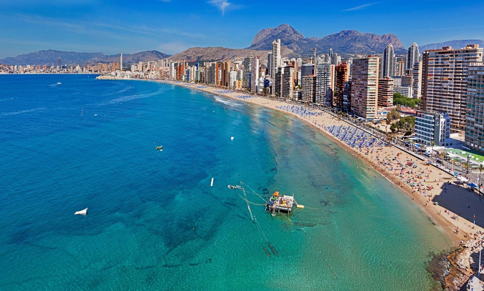 Apartamento de 3 habitaciones en Benidorm en venta con piscina garaje - 895.000 € (Ref: 8322772)