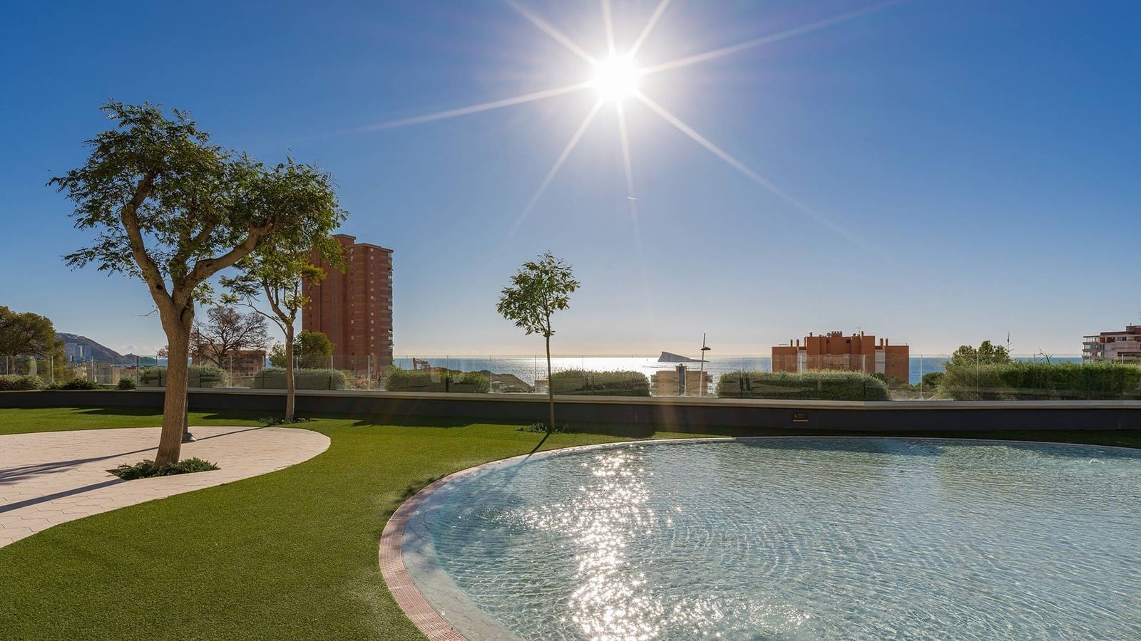 Apartamento de 3 habitaciones en Benidorm en venta con piscina garaje - 895.000 € (Ref: 8322772)