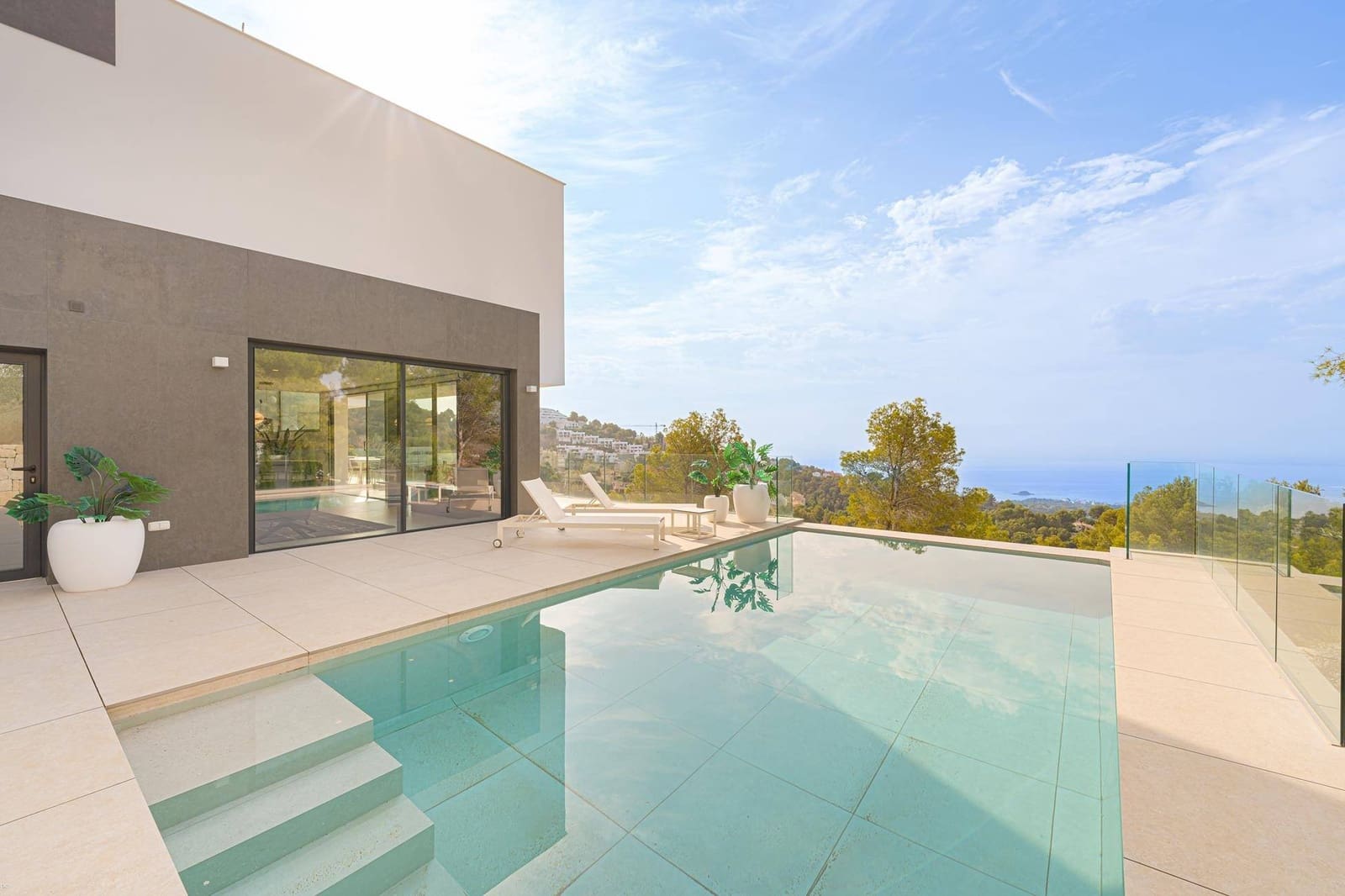 4 bedroom Villa for sale in Altea with pool garage - € 2,093,650 (Ref: 8331668)
