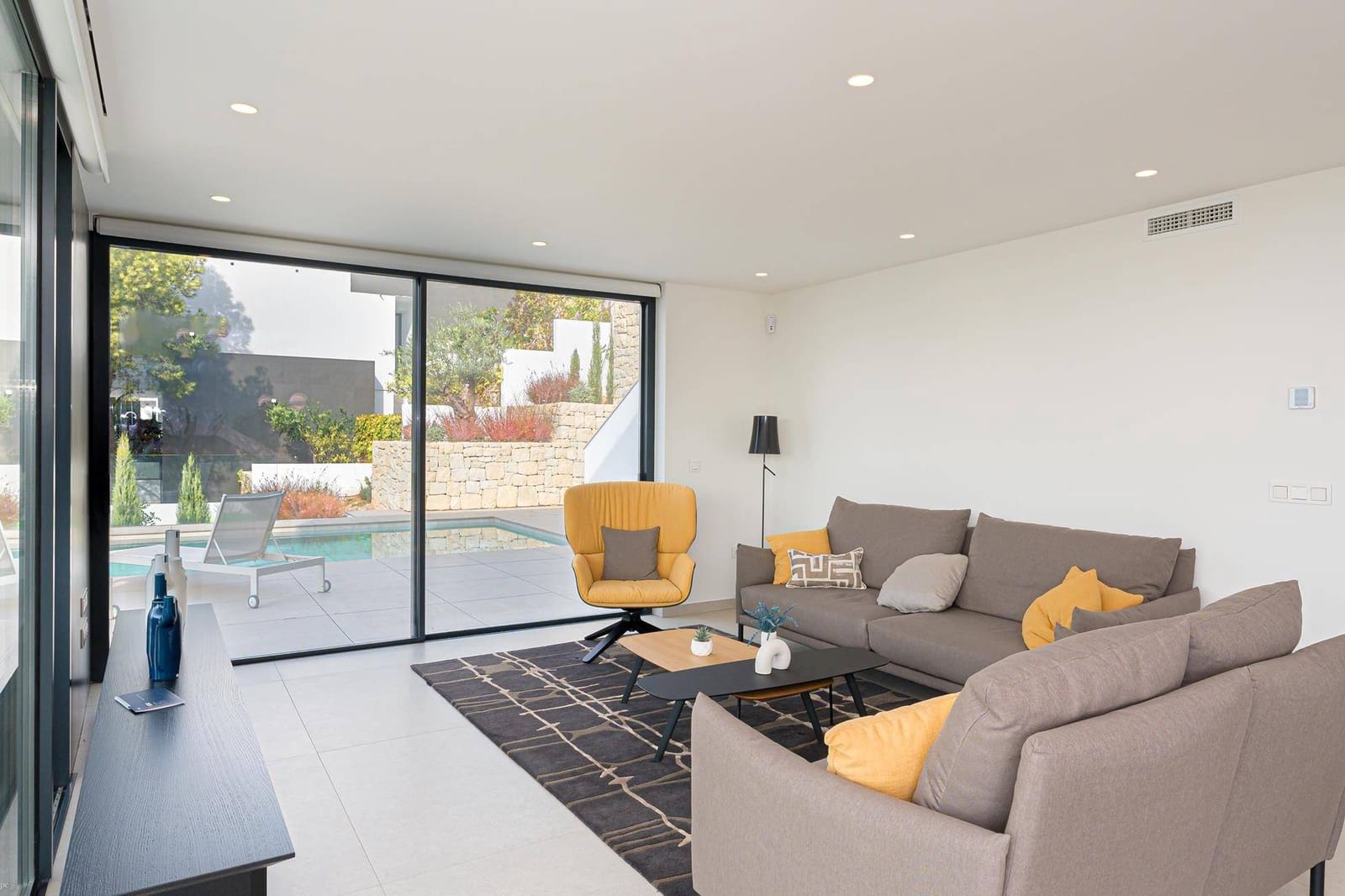 4 bedroom Villa for sale in Altea with pool garage - € 2,093,650 (Ref: 8331668)