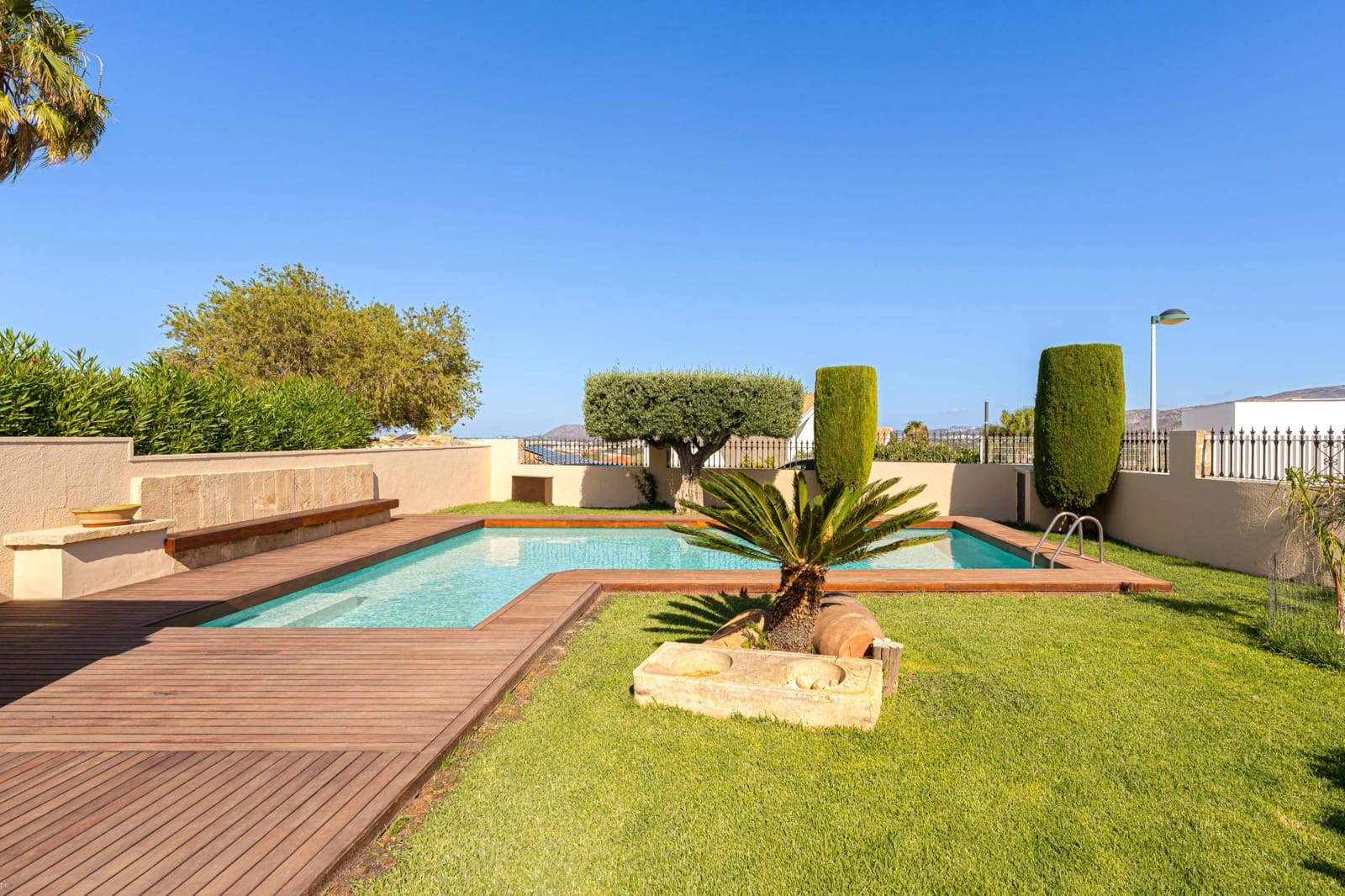 4 soveværelse Villa til salg i Beniarbeig med swimmingpool garage - € 850.000 (Ref: 8398594)