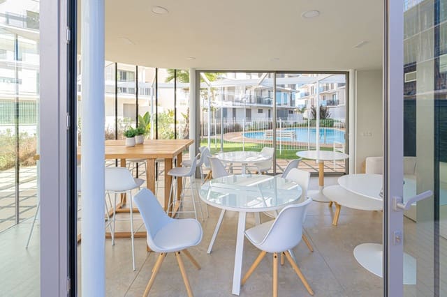 2 makuuhuone Kattohuoneisto myytävänä paikassa Centro Urbano, Dénia mukana uima-altaan 
autotalli - 430 000 € (Ref: 8592352)