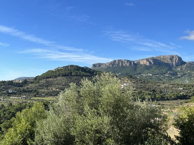 4 bedroom Villa for sale in Calpe / Calp with pool garage - € 2,150,000 (Ref: 8601694)