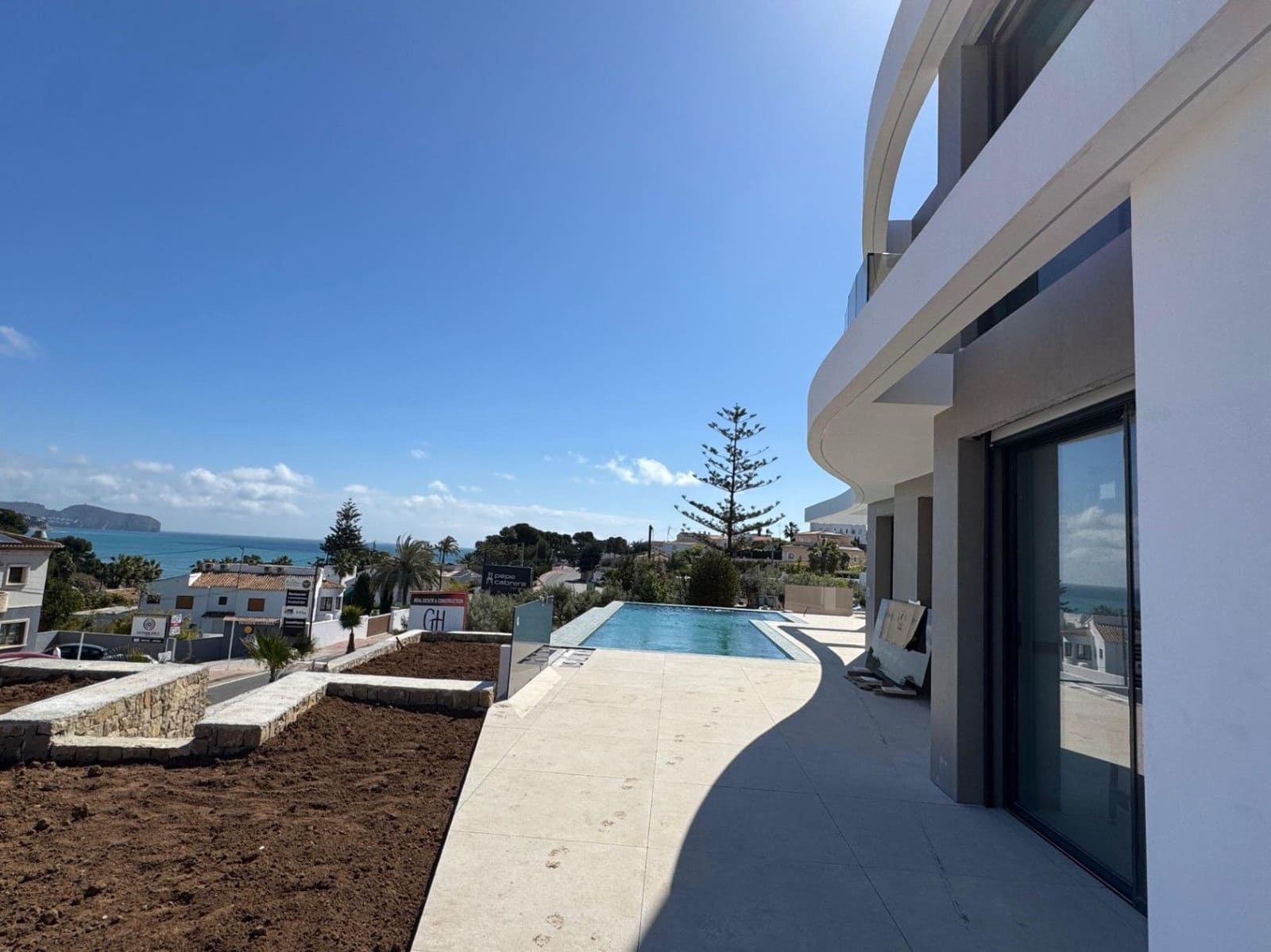 4 bedroom Villa for sale in Benissa with pool - € 3,195,000 (Ref: 8601695)