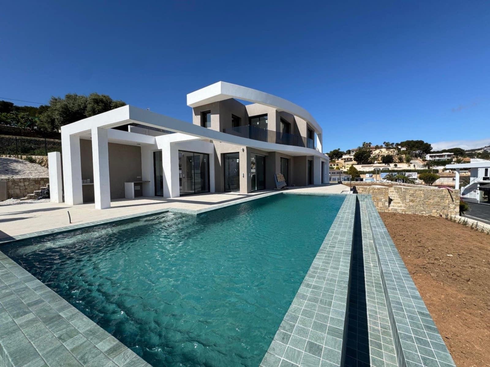 4 bedroom Villa for sale in Benissa with pool - € 3,195,000 (Ref: 8601695)