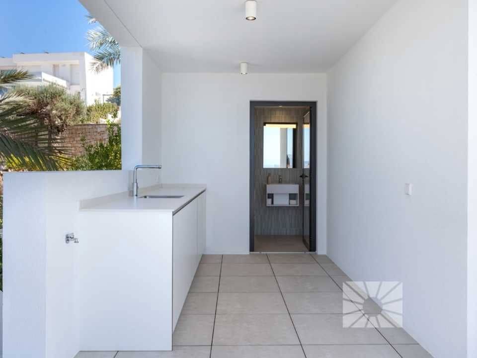 3 bedroom Villa for sale in Benitachell / Benitatxell with pool - € 2,195,000 (Ref: 8616954)