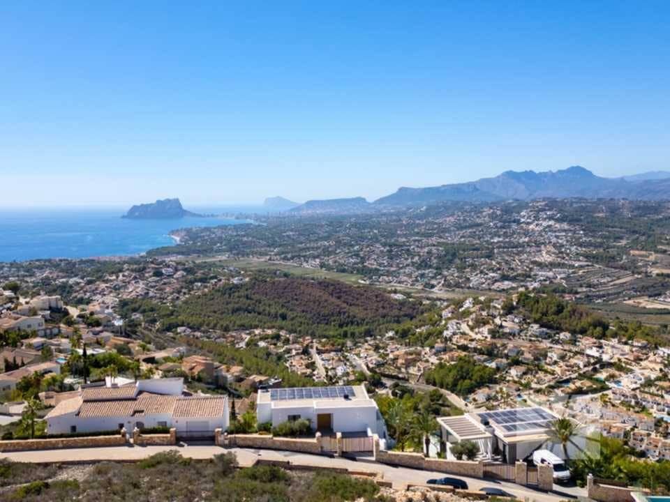 3 bedroom Villa for sale in Benitachell / Benitatxell with pool - € 2,195,000 (Ref: 8616954)