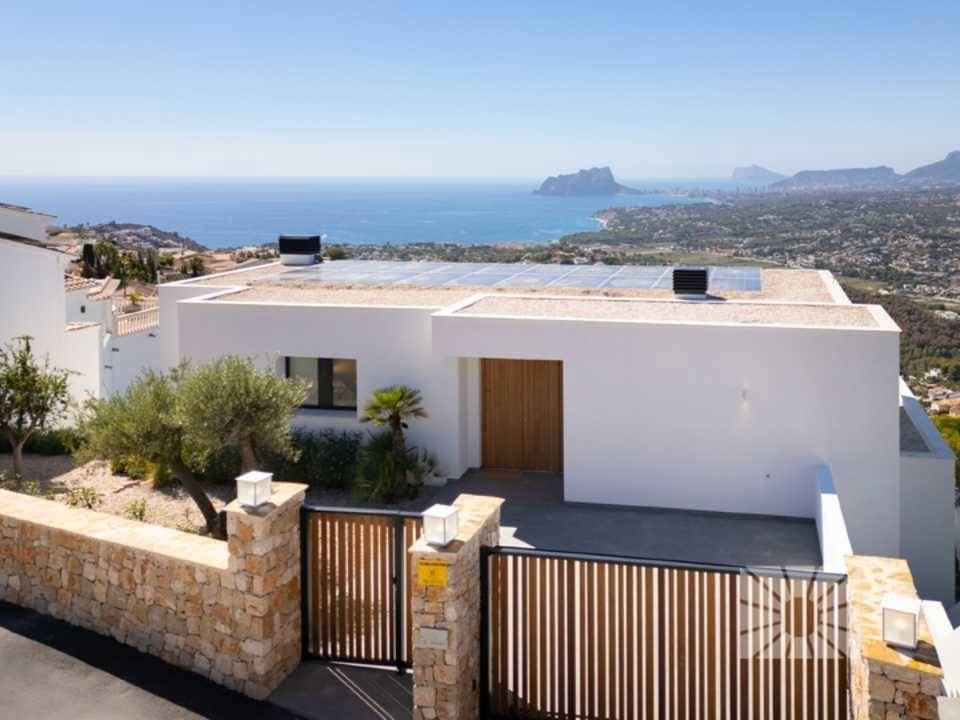 3 bedroom Villa for sale in Benitachell / Benitatxell with pool - € 2,195,000 (Ref: 8616954)