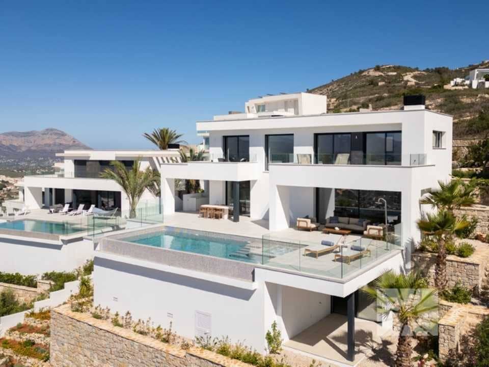 3 bedroom Villa for sale in Benitachell / Benitatxell with pool - € 2,195,000 (Ref: 8616954)