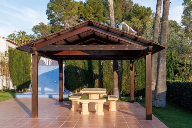 3 soveværelse Lejlighed til salg i Moraira, Teulada-Moraira med swimmingpool - € 741.000 (Ref: 8843345)