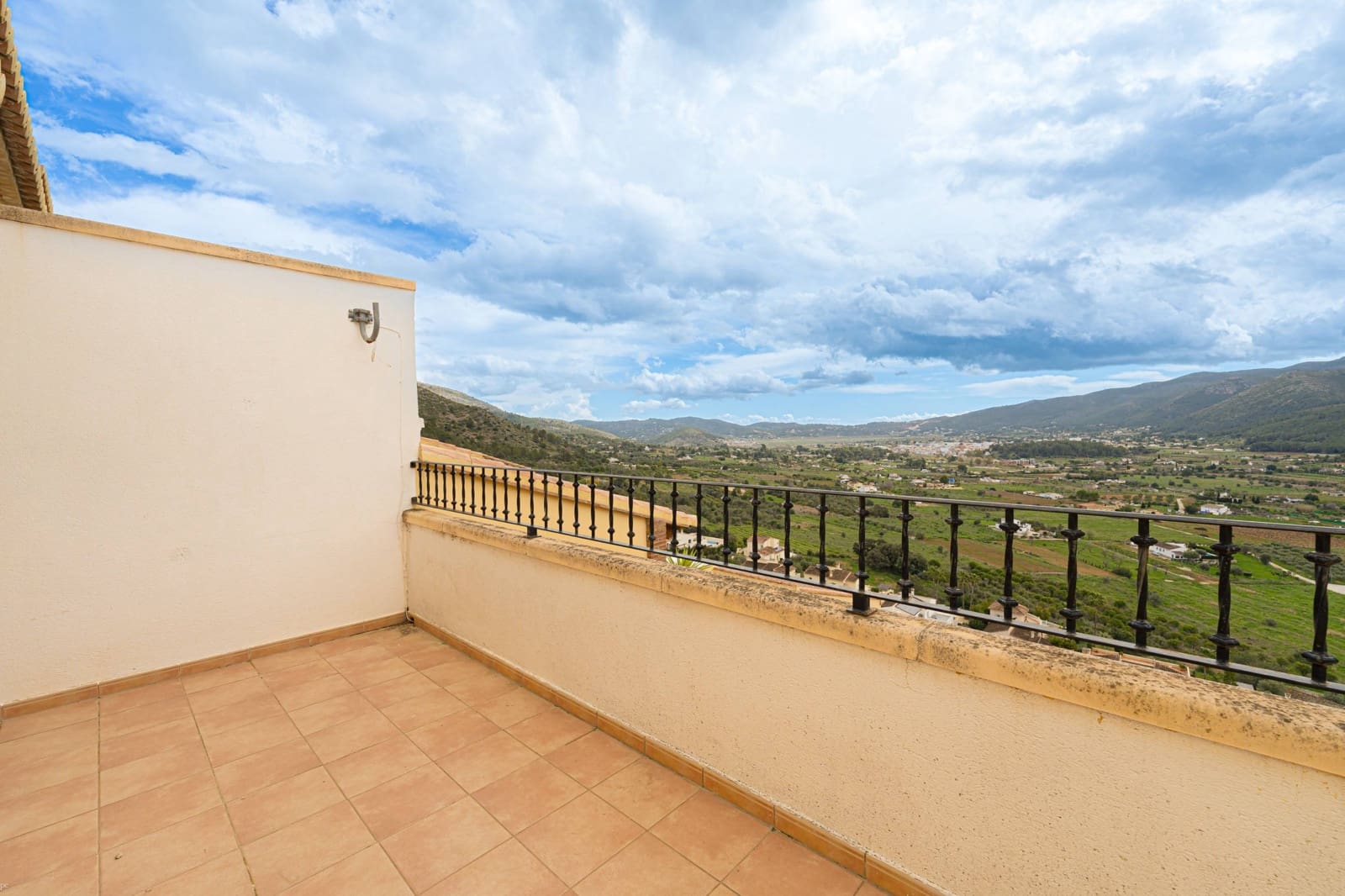 3 soveværelse Rækkehus til salg i Jalon / Xalo med swimmingpool - € 199.500 (Ref: 8867282)