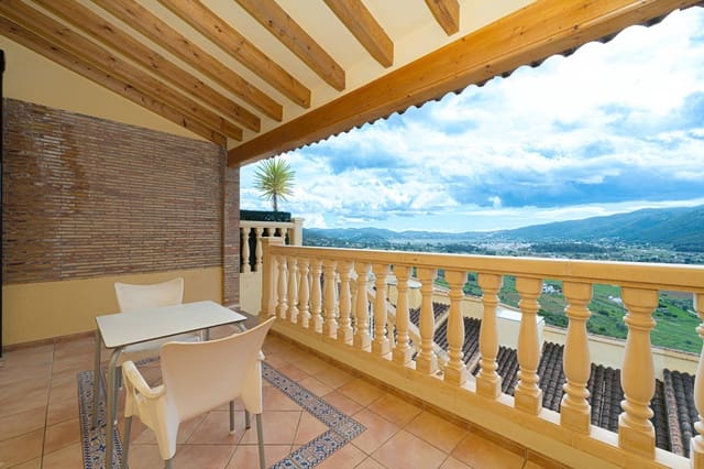 3 slaapkamer Rijtjeshuis te koop in Jalón / Xaló met zwembad - € 199.500 (Ref: 8867282)