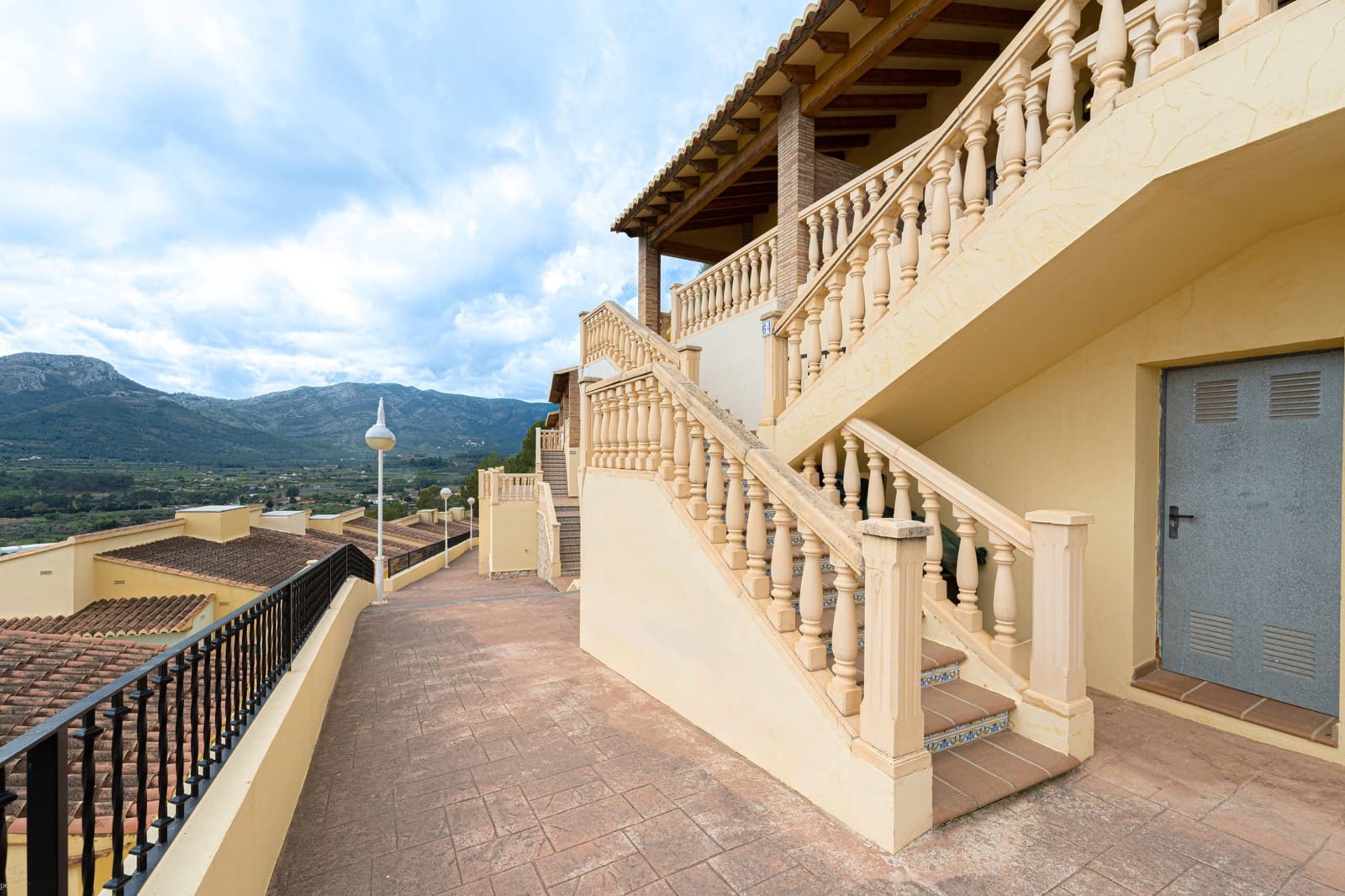 3 soveværelse Rækkehus til salg i Jalon / Xalo med swimmingpool - € 199.500 (Ref: 8867282)