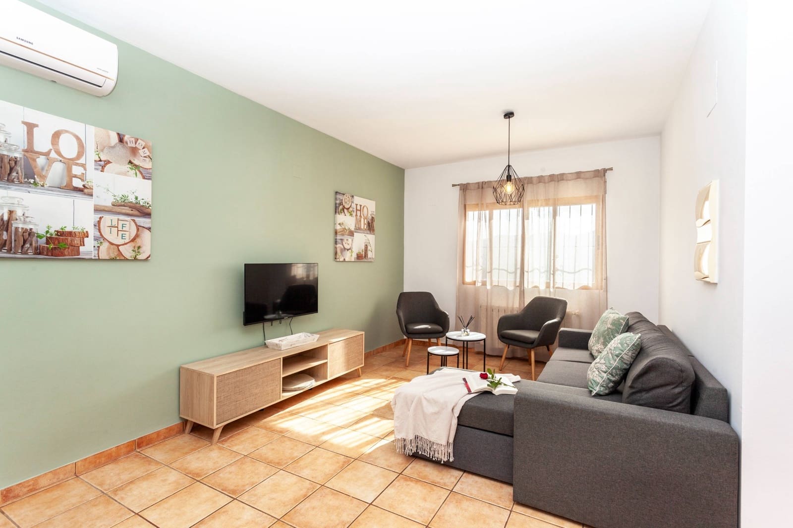 4 soveværelse Villa til leje i Jalon / Xalo med swimmingpool - € 1.900 (Ref: 8902978)