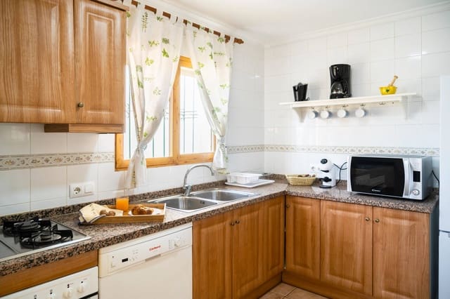 4 soveværelse Villa til leje i Jalón / Xaló med swimmingpool - € 1.900 (Ref: 8902978)