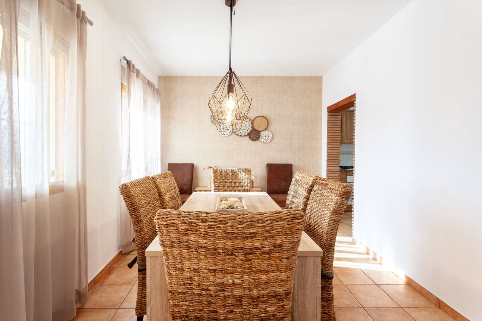 4 soveværelse Villa til leje i Jalon / Xalo med swimmingpool - € 1.900 (Ref: 8902978)