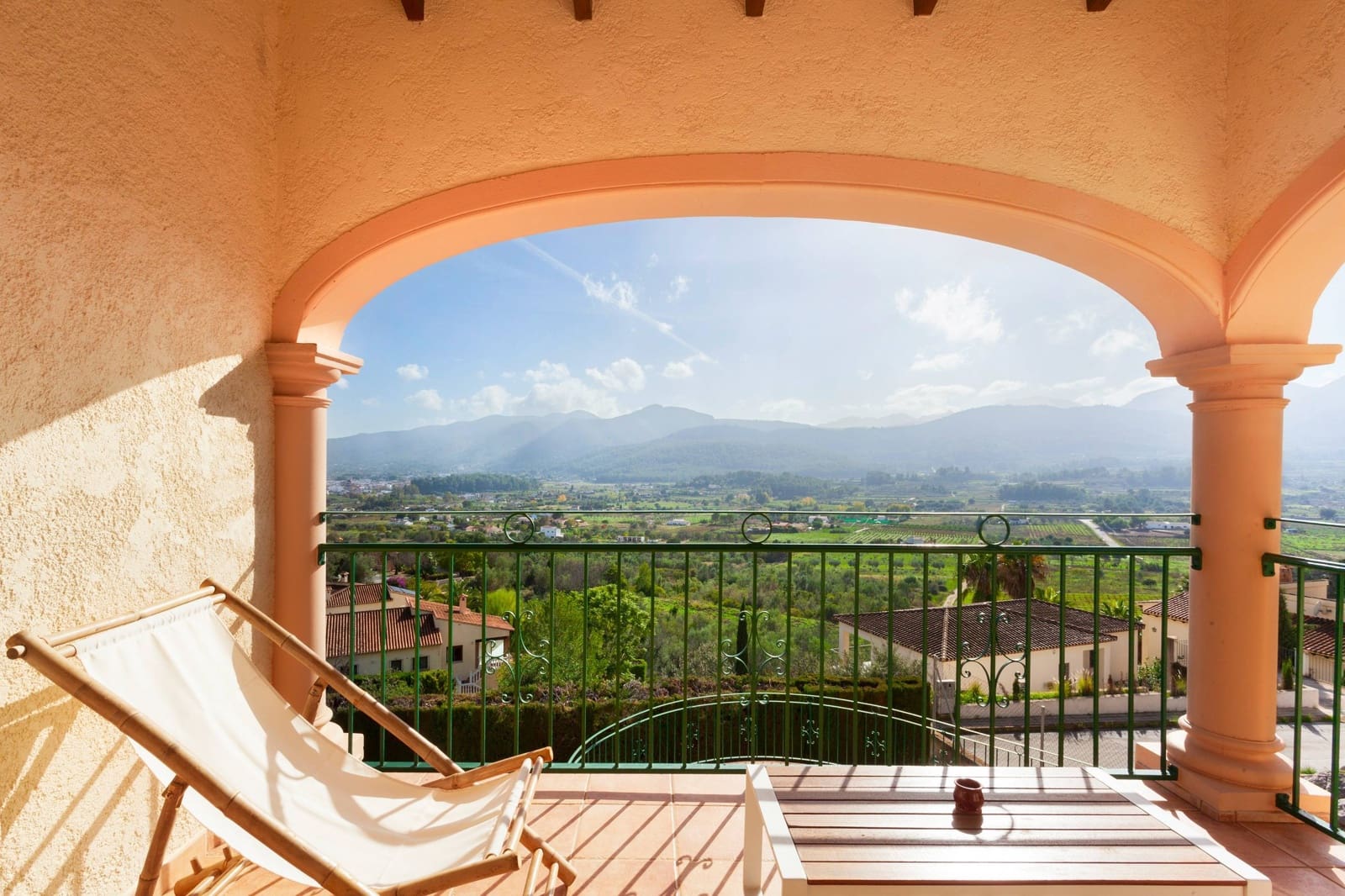 4 soveværelse Villa til leje i Jalon / Xalo med swimmingpool - € 1.900 (Ref: 8902978)