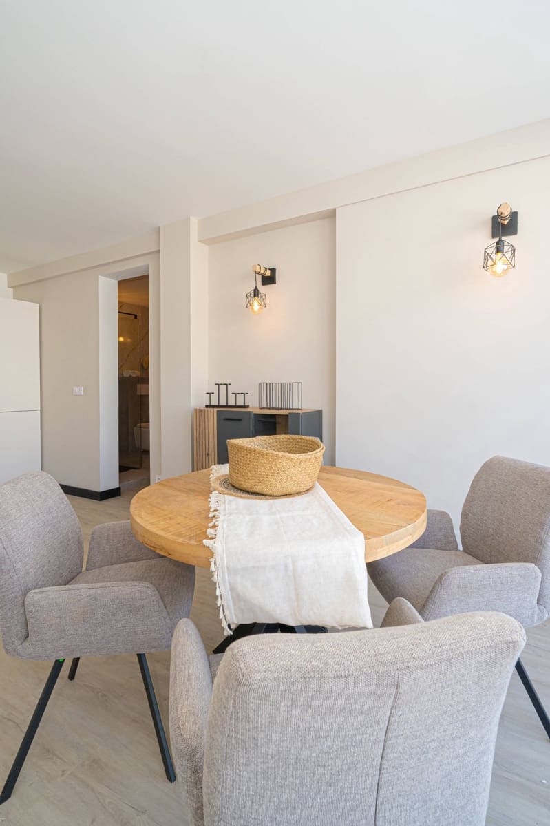 2 soveværelse Lejlighed til salg i Arenal - € 325.000 (Ref: 8905268)