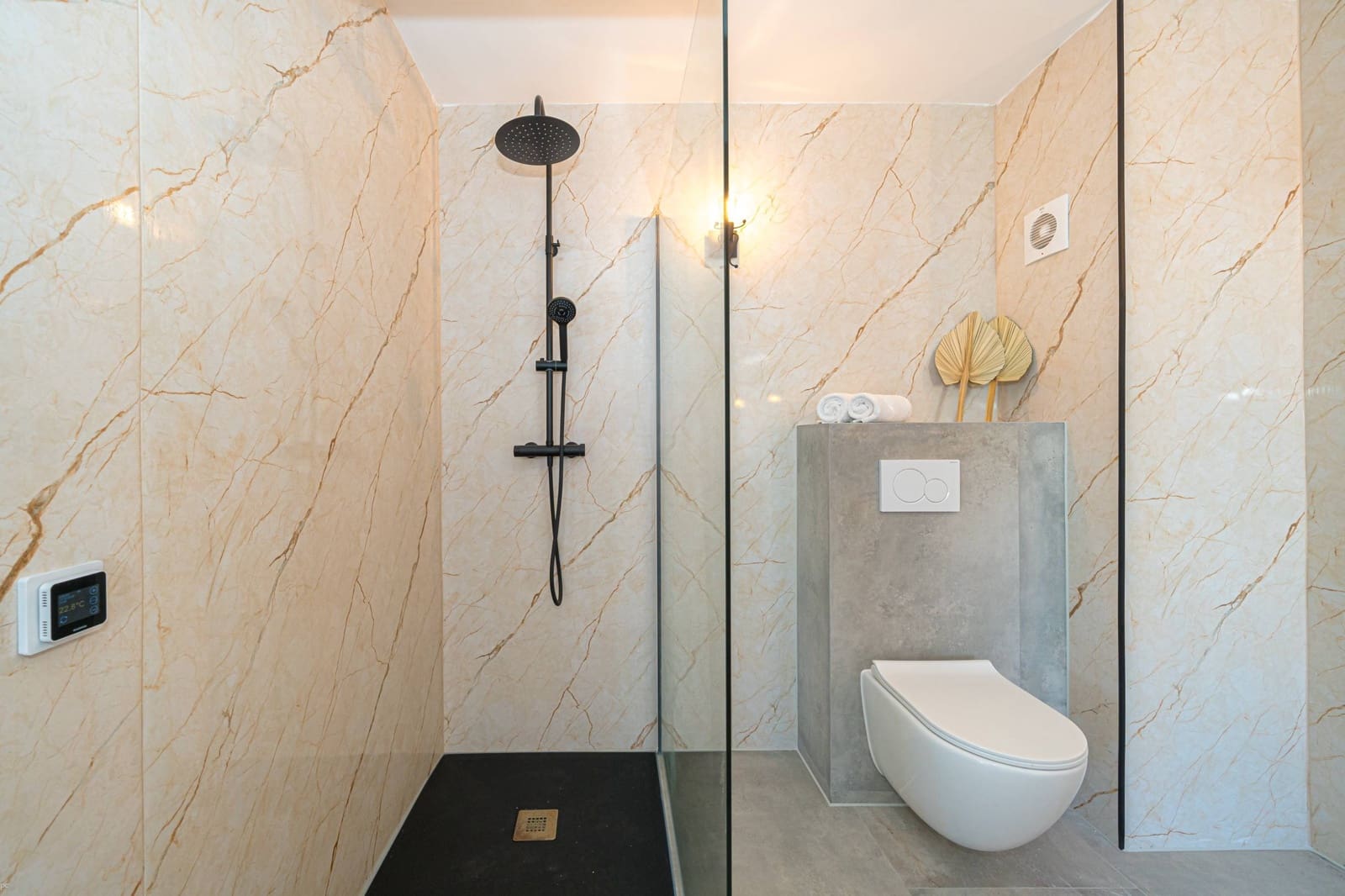 2 soveværelse Lejlighed til salg i Arenal - € 325.000 (Ref: 8905268)