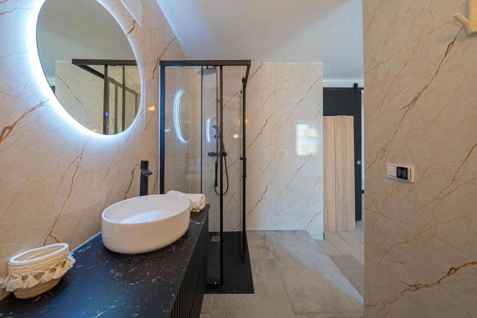 2 soveværelse Lejlighed til salg i Arenal - € 325.000 (Ref: 8905268)