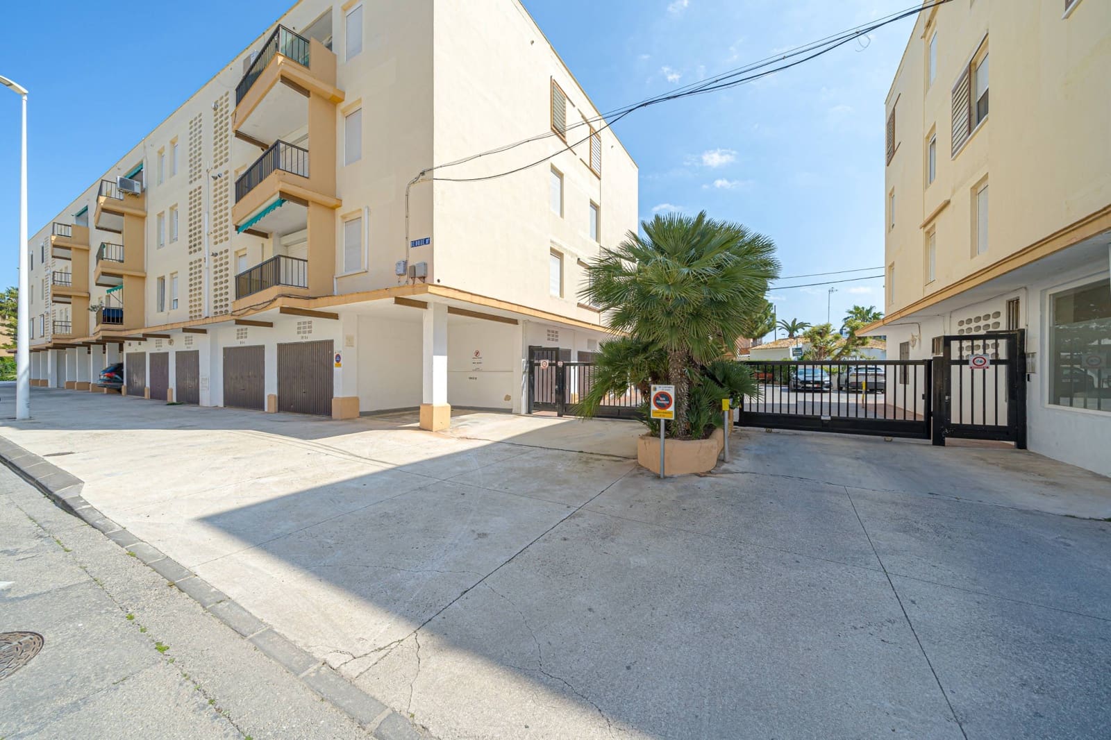 2 soveværelse Lejlighed til salg i Arenal - € 325.000 (Ref: 8905268)