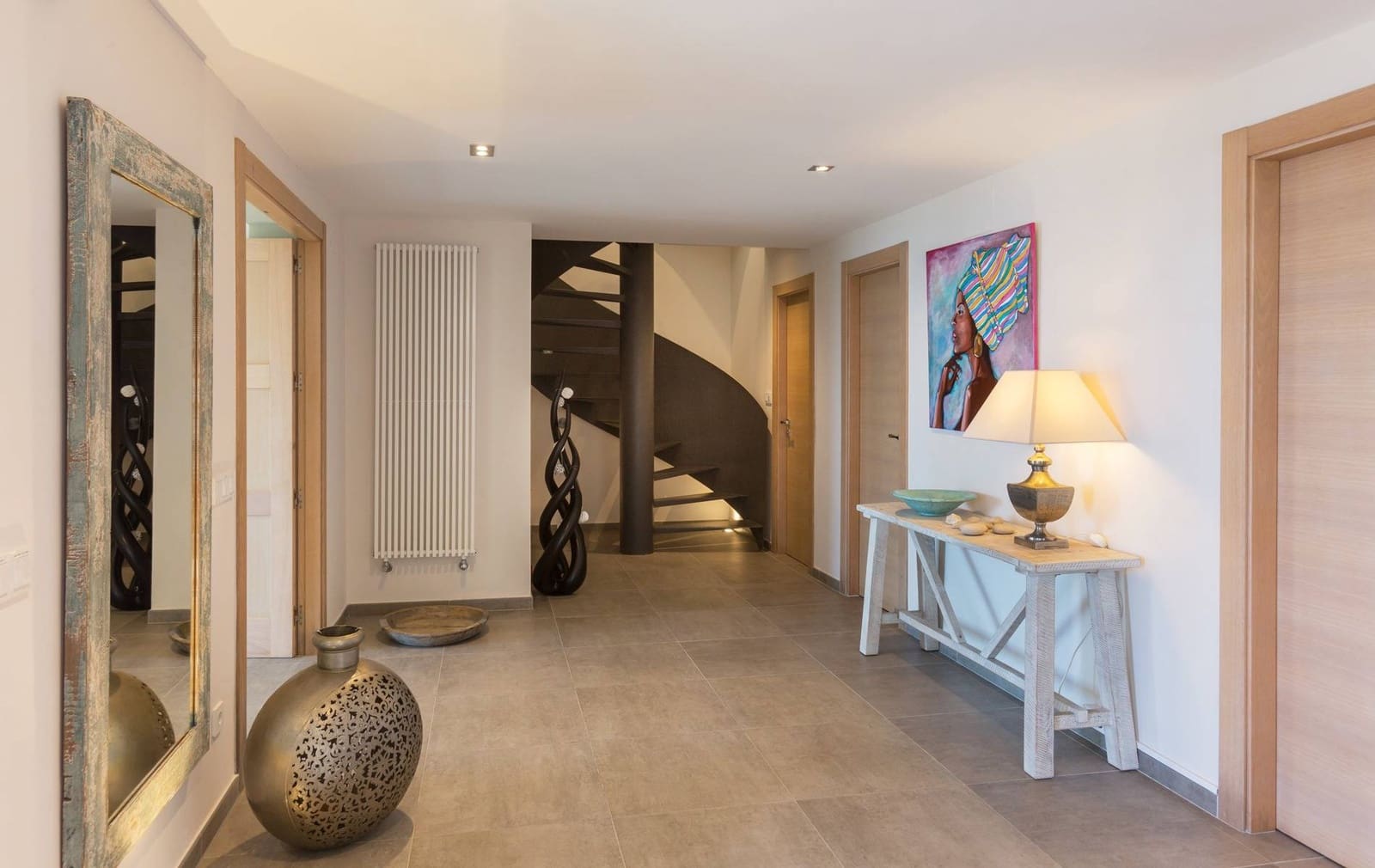 4 makuuhuone Huvila myytävänä paikassa Benissa mukana uima-altaan 
autotalli - 1 750 000 € (Ref: 8926269)