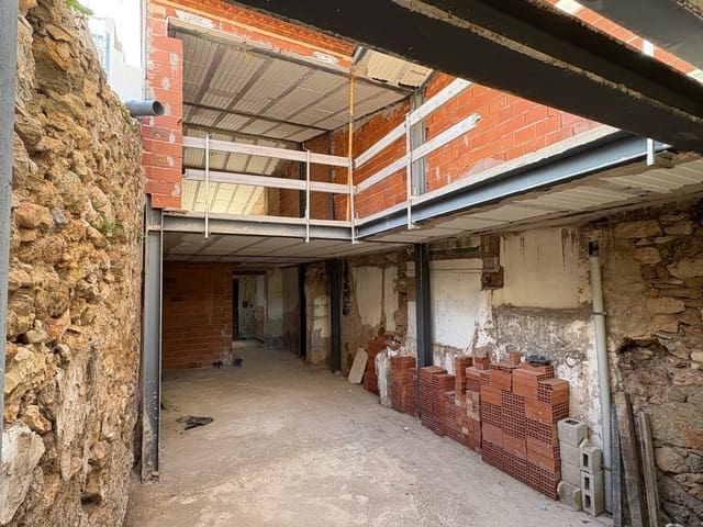 6 bedroom Townhouse for sale in Alcalalí / Alcanalí - € 349,000 (Ref: 8968116)