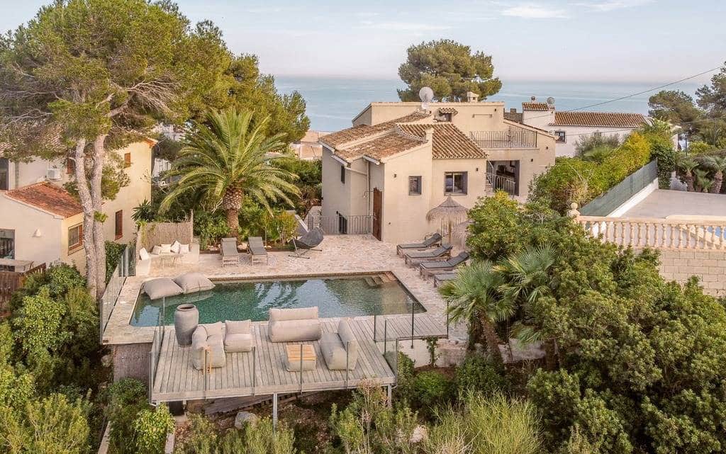 4 soveværelse Villa til salg i Javea / Xabia med swimmingpool - € 1.950.000 (Ref: 9029858)