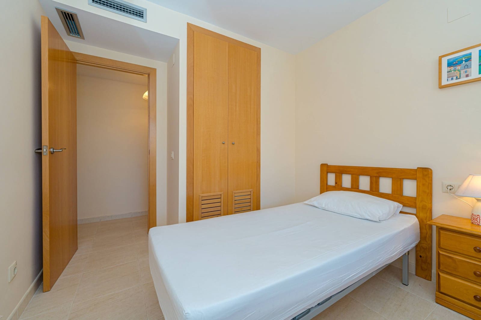 3 soverom Leilighet til salgs i Arenal med svømmebasseng garasje - € 468 000 (Ref: 9095167)