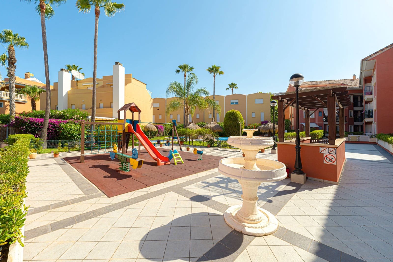 3 soverom Leilighet til salgs i Arenal med svømmebasseng garasje - € 468 000 (Ref: 9095167)