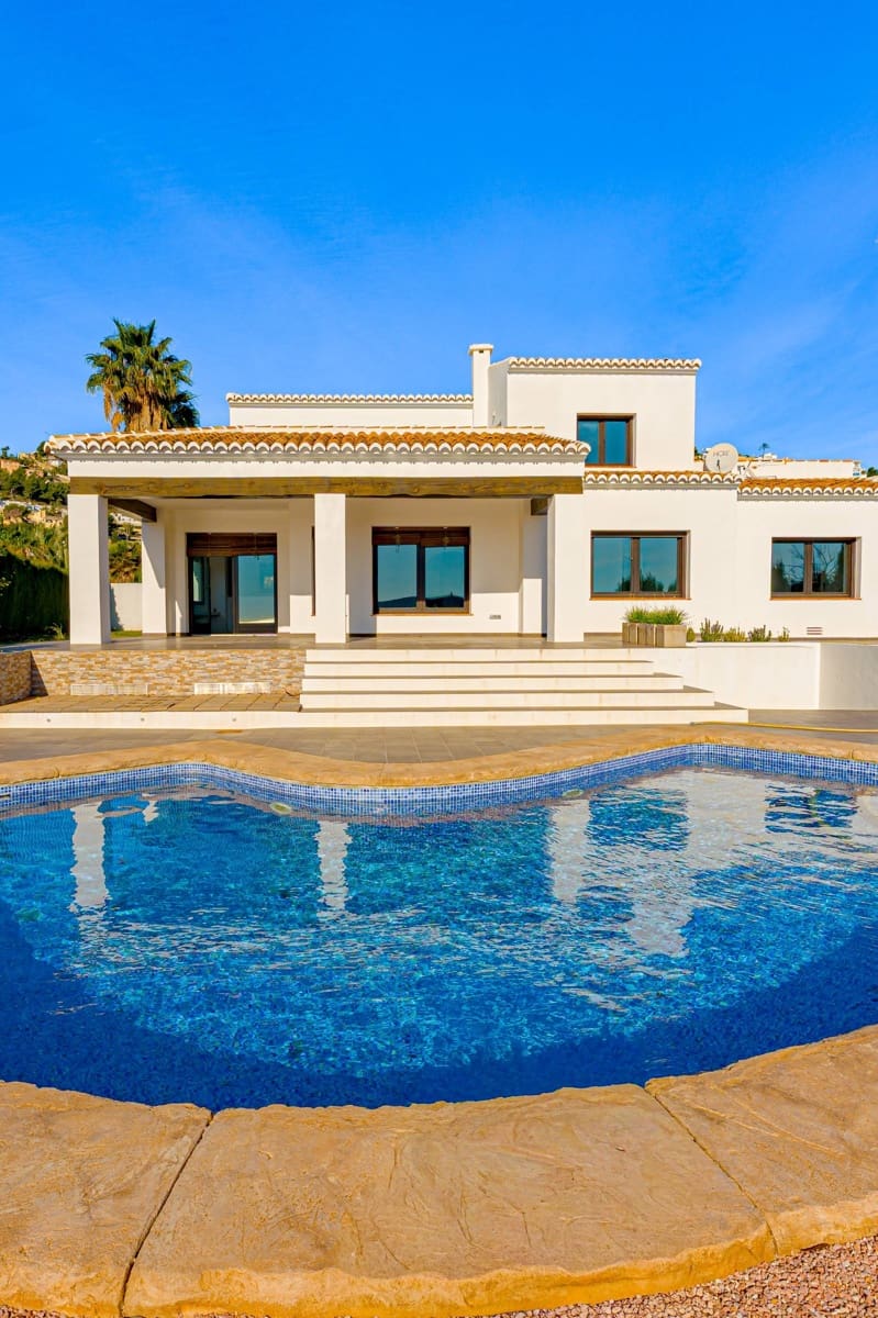 4 makuuhuone Huvila myytävänä paikassa Moraira mukana uima-altaan - 1 440 000 € (Ref: 9118636)