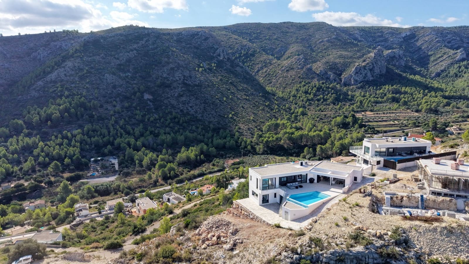 3 makuuhuone Huvila myytävänä paikassa Monte Solana mukana uima-altaan - 755 000 € (Ref: 9128171)