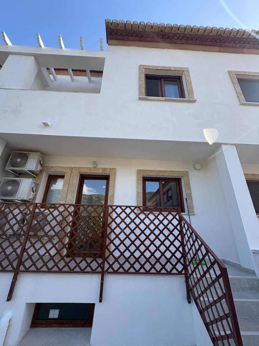 3 Zimmer Reihenhaus zu verkaufen in Parcent mit Pool Garage - 225.000 € (Ref: 9134298)