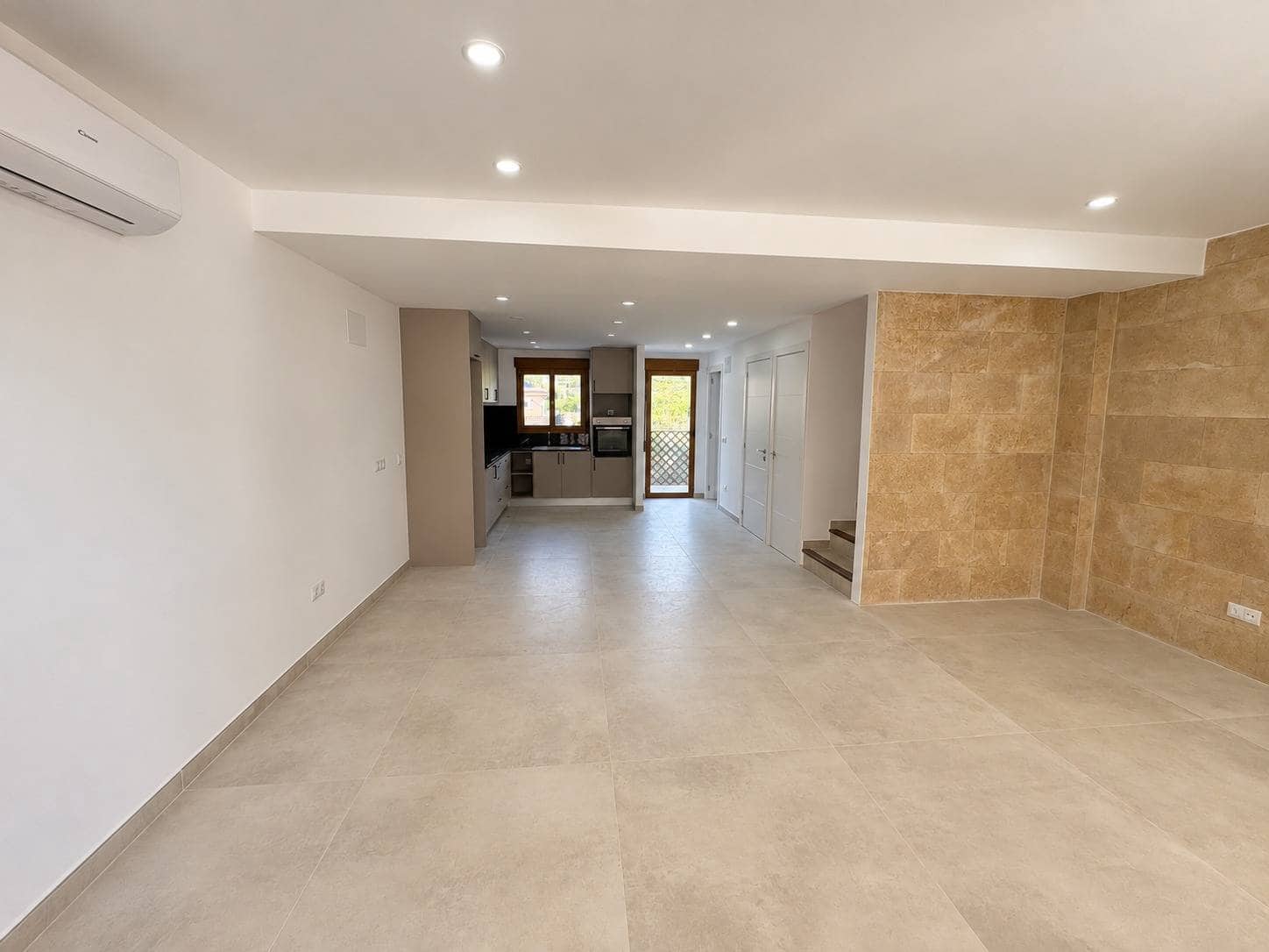3 Zimmer Reihenhaus zu verkaufen in Parcent mit Pool Garage - 225.000 € (Ref: 9134298)