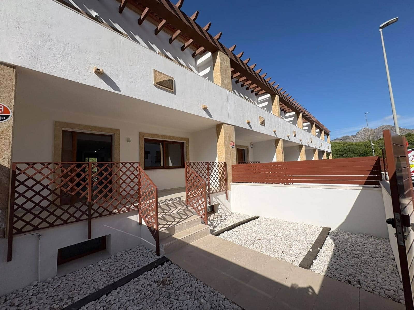 3 Zimmer Reihenhaus zu verkaufen in Parcent mit Pool Garage - 225.000 € (Ref: 9134298)