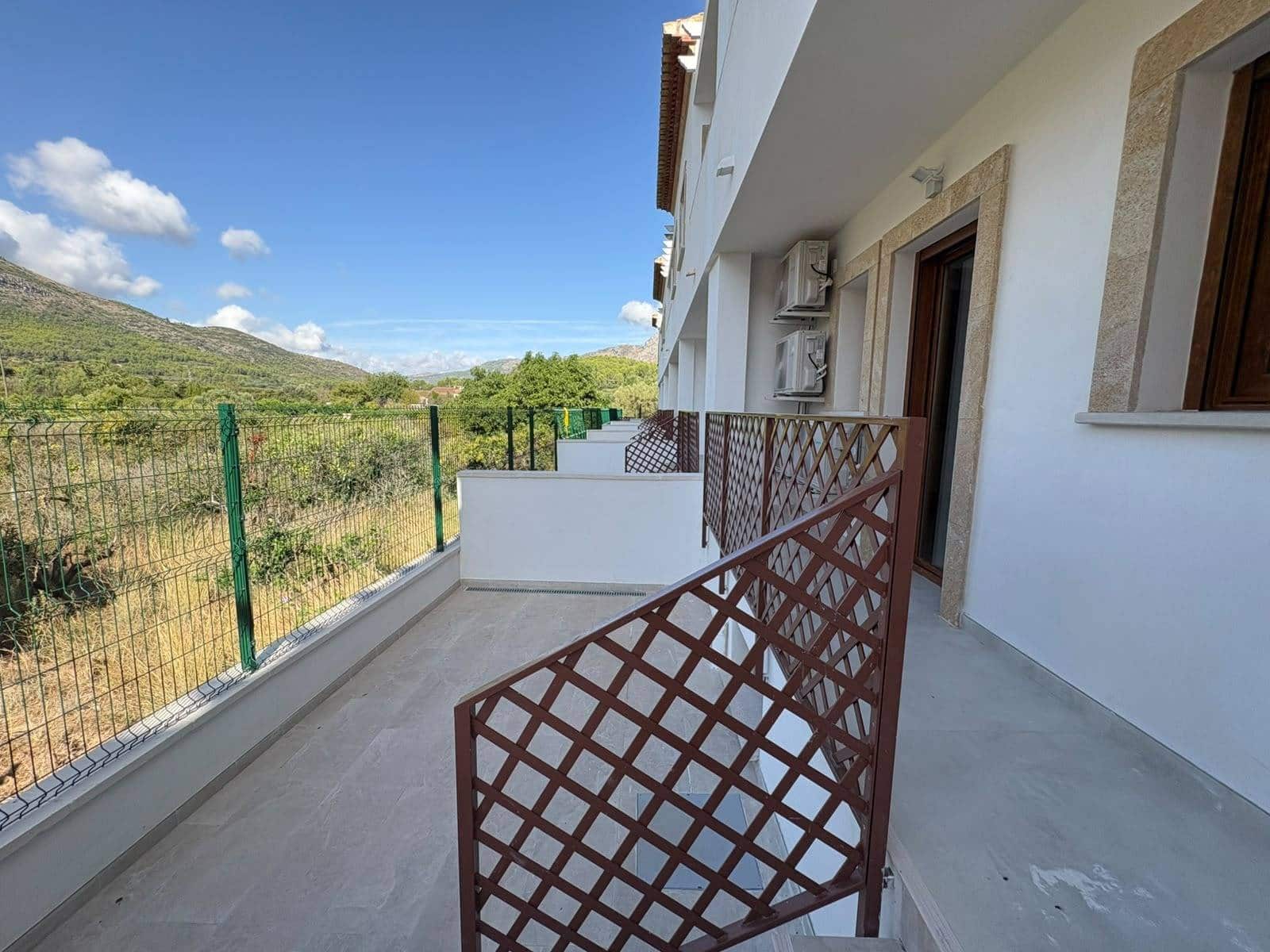 3 Zimmer Reihenhaus zu verkaufen in Parcent mit Pool Garage - 225.000 € (Ref: 9134298)