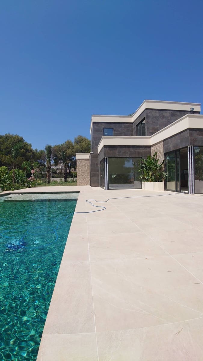 3 slaapkamer Villa te koop in Javea / Xabia met zwembad - € 1.749.000 (Ref: 9142793)